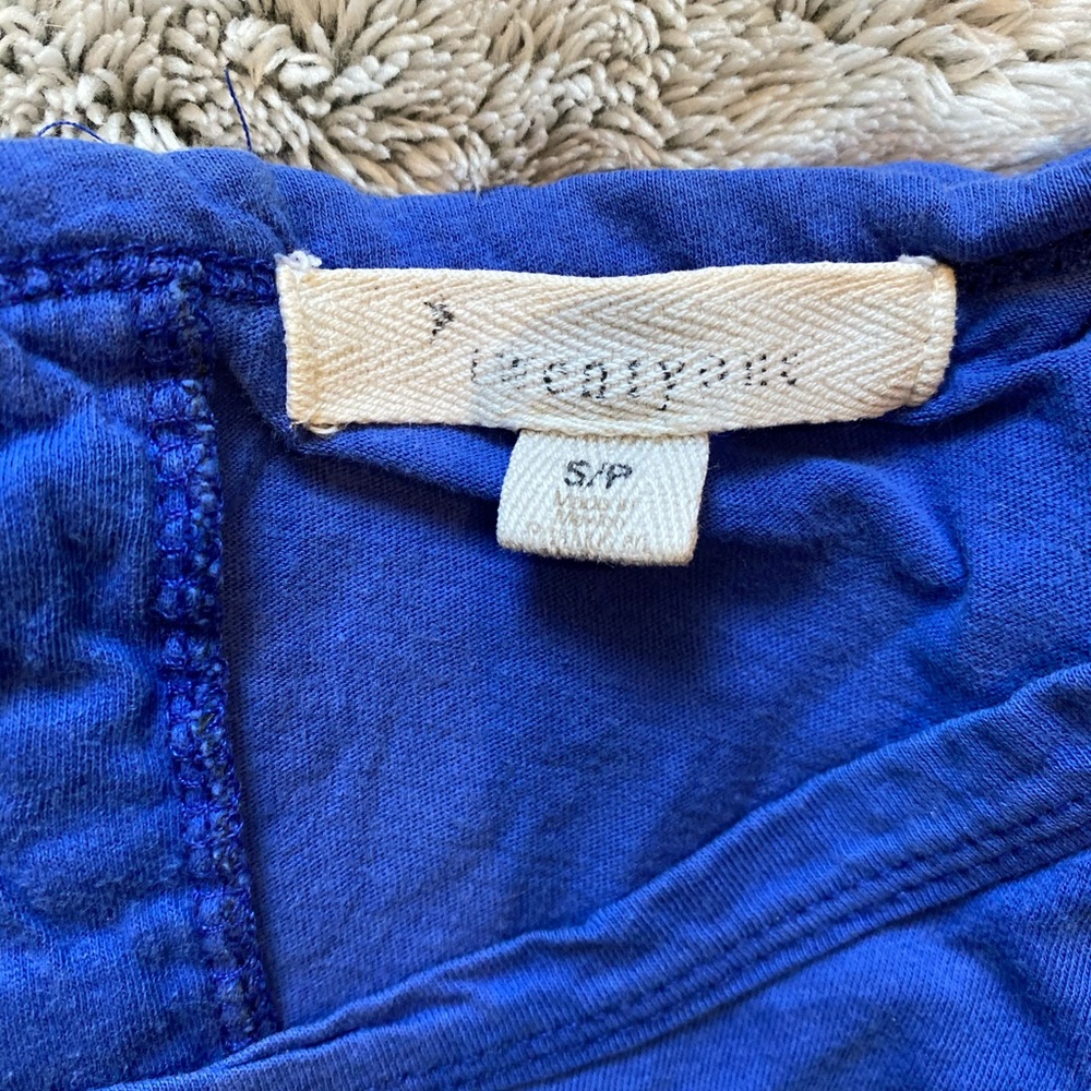 Button Back - Picture 3 of 3